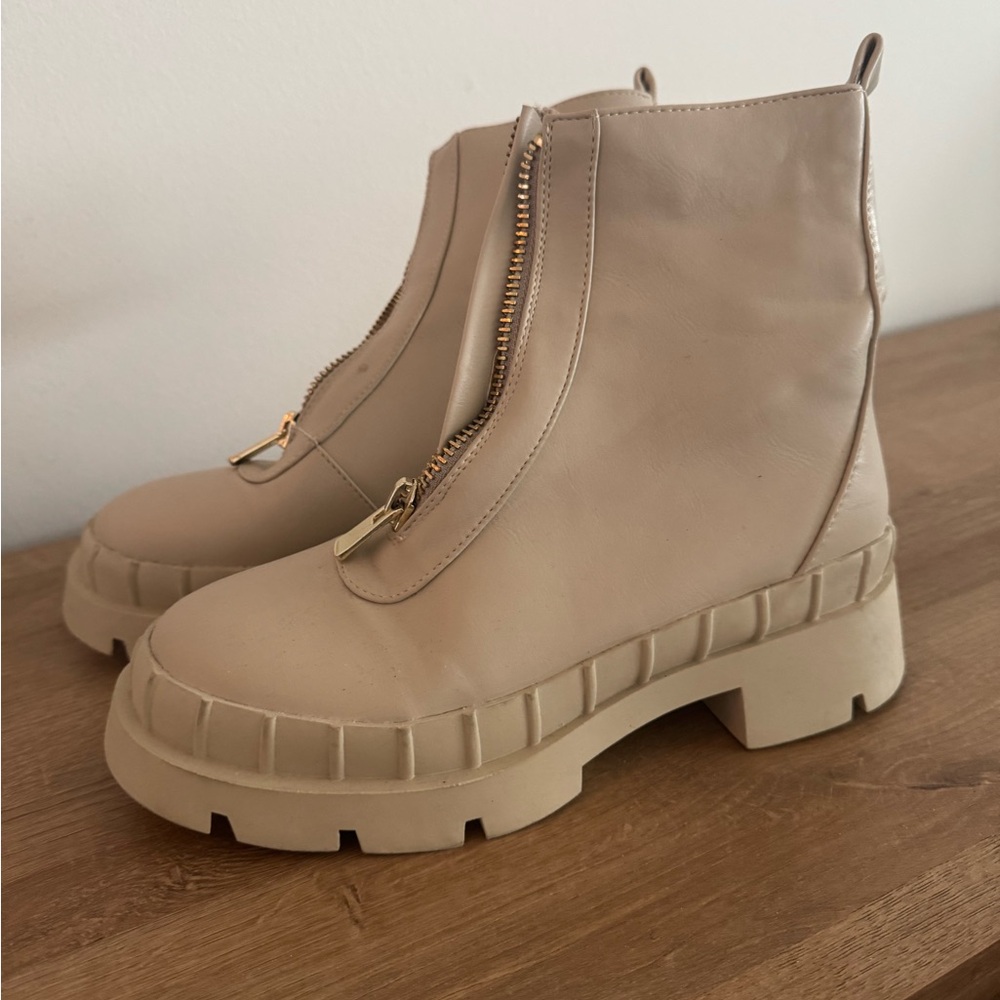 Stylish Tan Ankle Boots